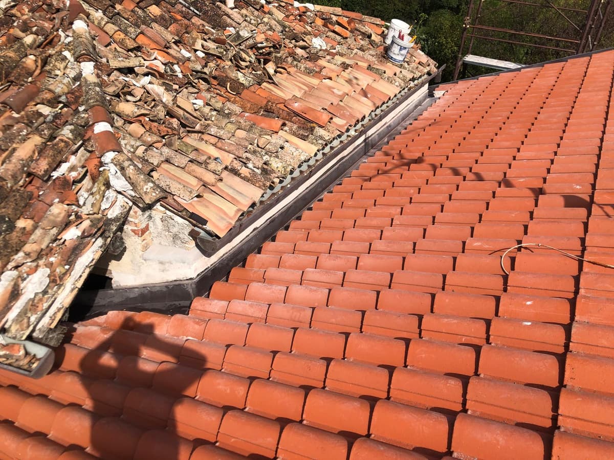 Confronto tetto vecchio e nuovo sullo stesso edificio